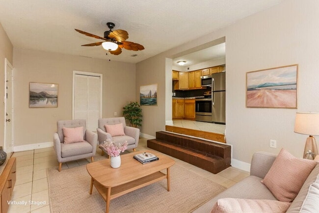 Photo - 1458 W 19th St