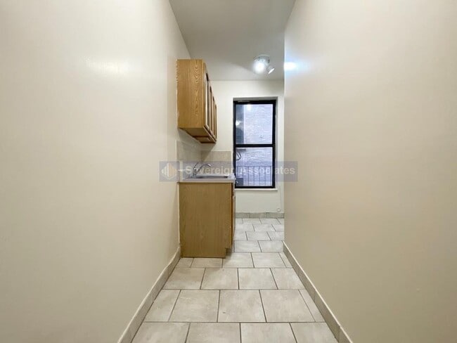 Photo - 3135 Broadway Unit 6