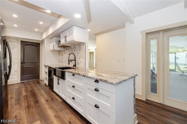 Photo - 2507 Lakeview Dr