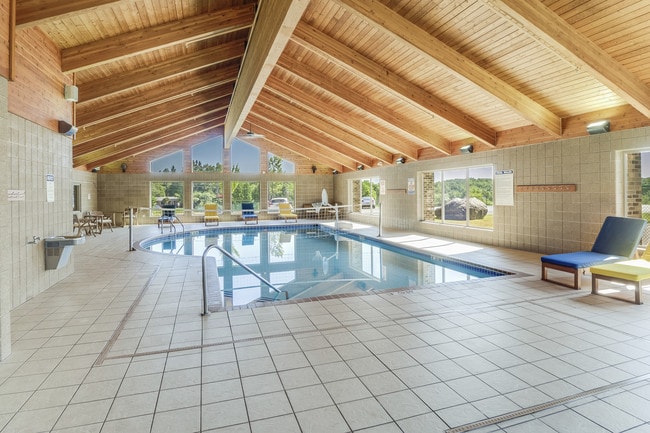 Boulder Ridge Apartments