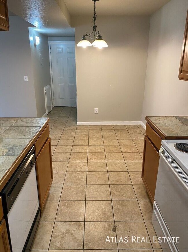 Photo - 851 S Uravan Ct Unit B