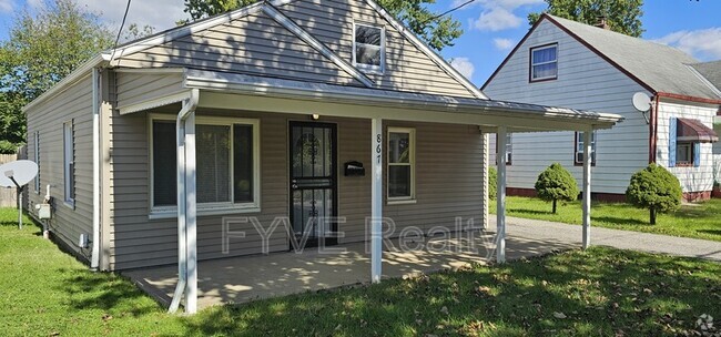 Building Photo - 867 Clifford Ave Rental