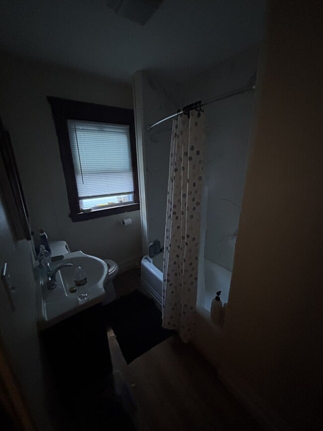 61 Huntington St