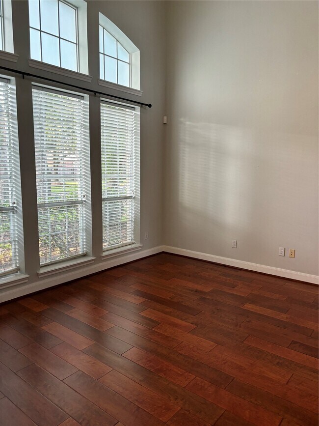 Photo - 3523 Aspen Glen Ln