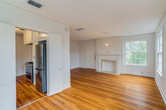 Photo - 1609 Sunset Ln