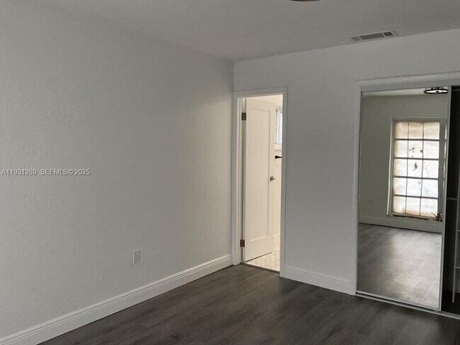 Photo - 11620 NW 31st Pl