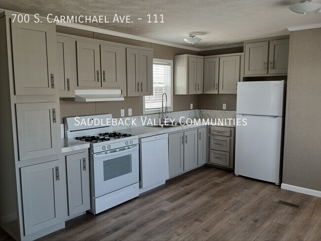 Photo - 700 S Carmichael Ave