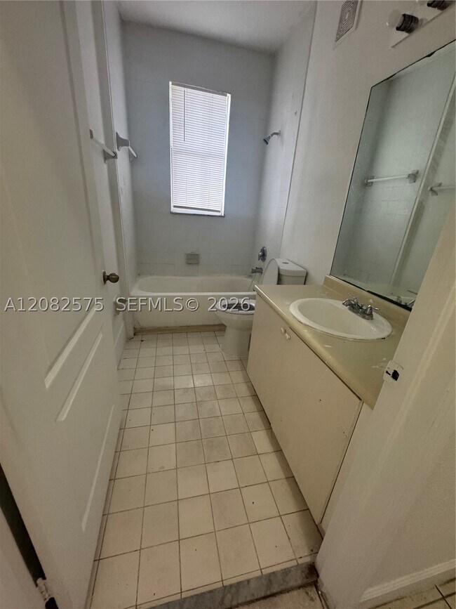 Photo - 1666 SE 27th Ct Unit 109