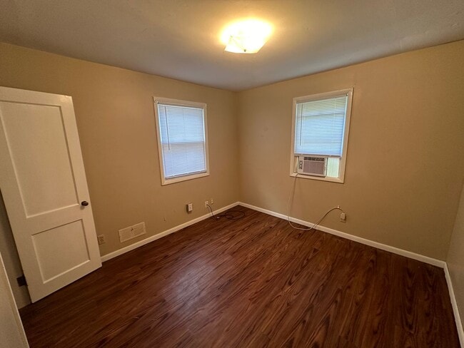 Photo - $1100 - 2 Bedroom Home