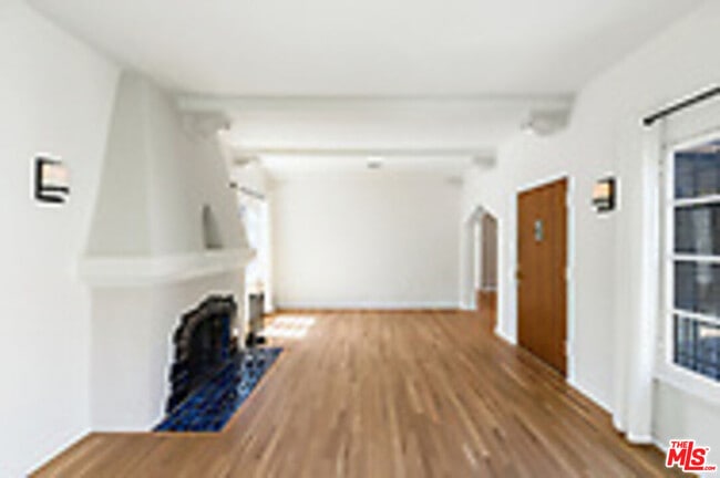 815 N Harper Ave