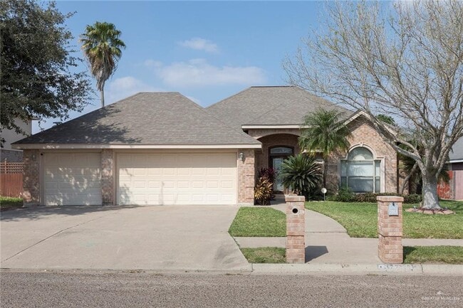 Photo - 33-25 1/2 E St