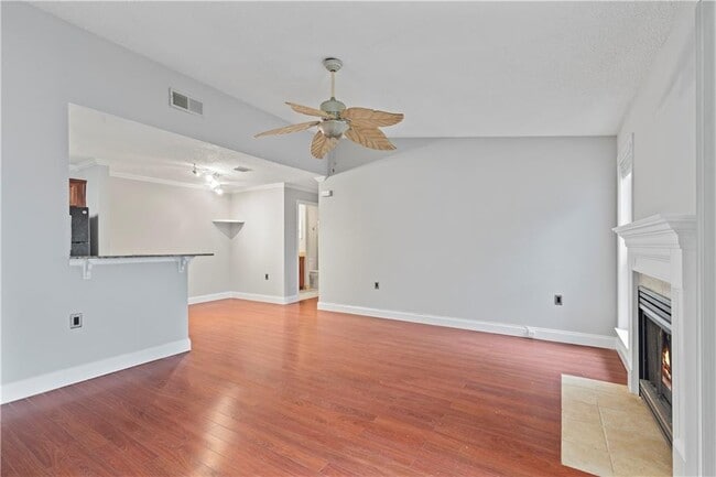 Photo - 640 Granville Ct