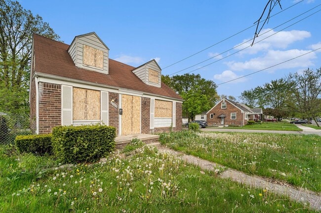 Photo - 6306 Farmbrook St