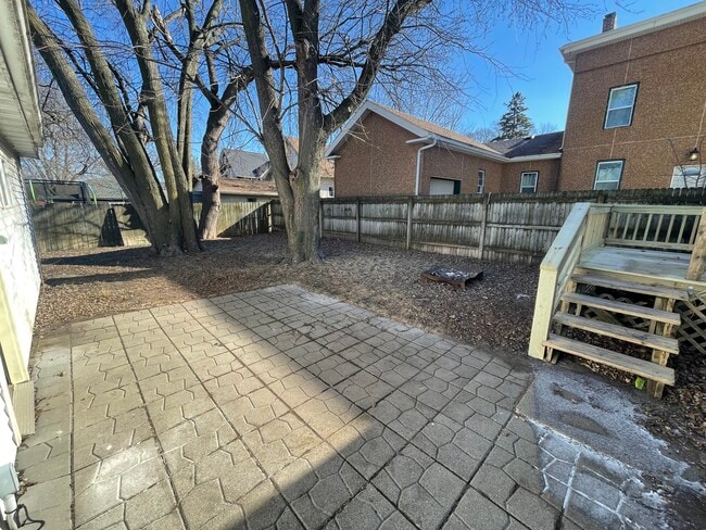 315 Morris St