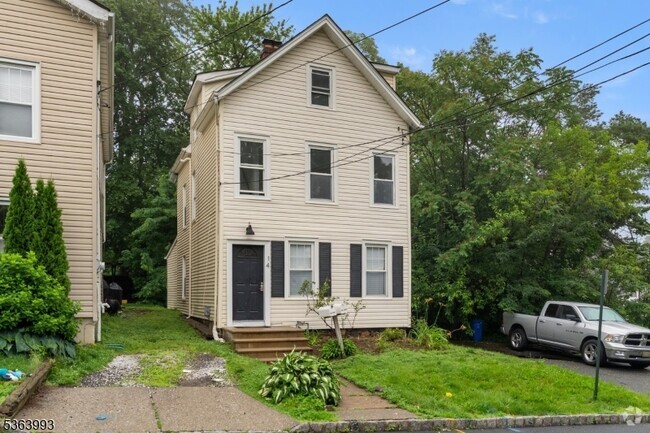 Building Photo - 14 Fidelity Pl Unit 2 Rental