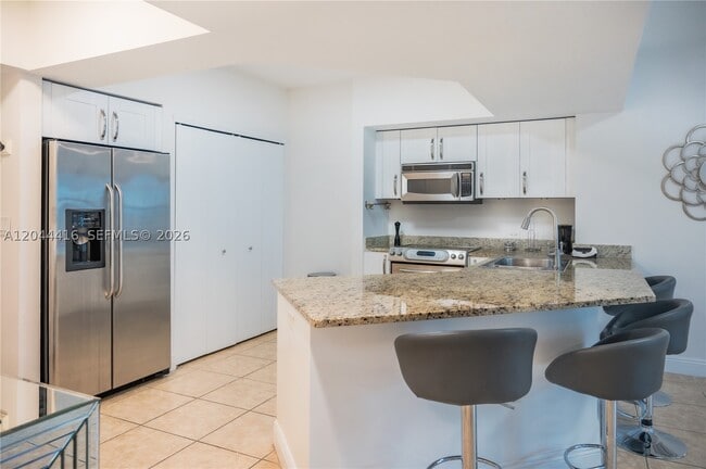 Photo - 19900 E Country Club Dr Unit 318