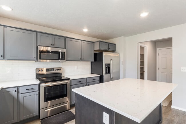 Photo - 3985 E Jamestown Dr