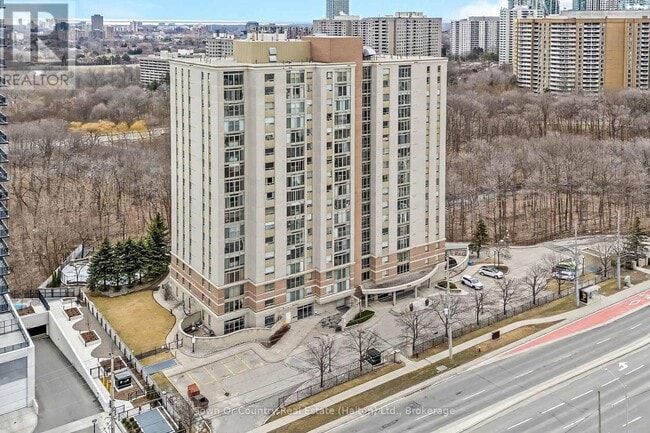 Photo - 200 Burnhamthorpe Rd E Unit 1309