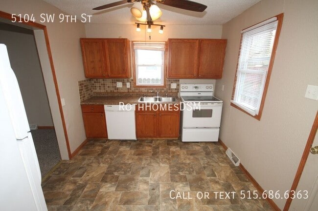 Photo - 5104 SW 9th St