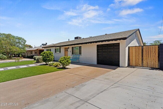 Photo - 7531 E Belleview St