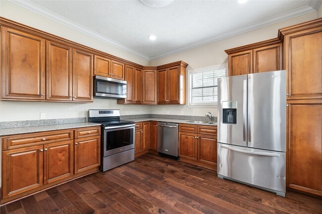 Building Photo - 1808 Fletcher St Rental