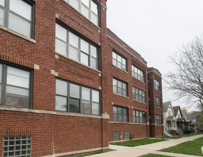 Building Photo - 3825 N Drake Ave Rental