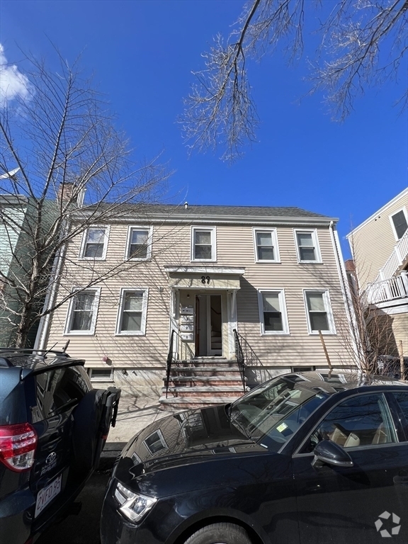 Building Photo - 89 Spring St Unit #3 89 Spring St. Rental