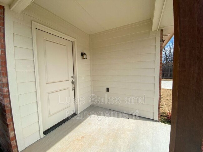 Photo - 303 E Himes St Unidad 1