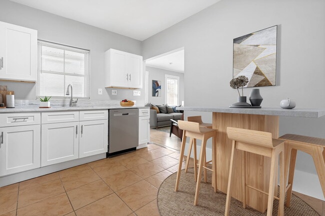 Photo - 666 Main St Unidad 1