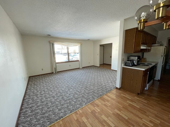 Photo - 716 Randy Rd