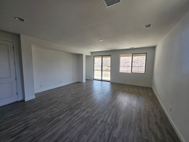 Photo - Imoroved Pricing! Brand New Laughlin Ranch Home