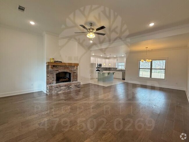 Building Photo - West Springdale/Elm Springs- Single-Family... Rental