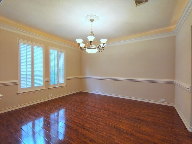 Photo - 5606 Grandwood Ln