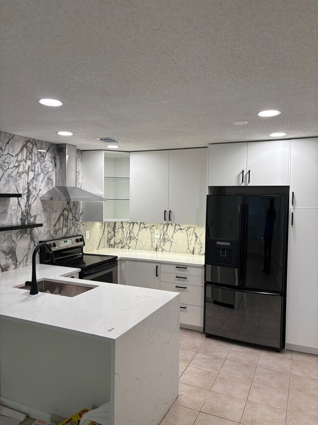 Photo - 5724 Boynton Crescent