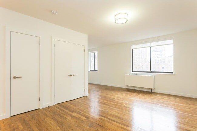 Building Photo - 0 bedroom in New York NY 10011 Unit 7C