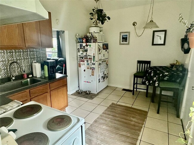 Photo - 310 21st Ave S