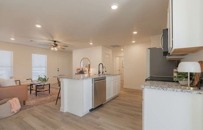 Take A Look In Havenbrook!