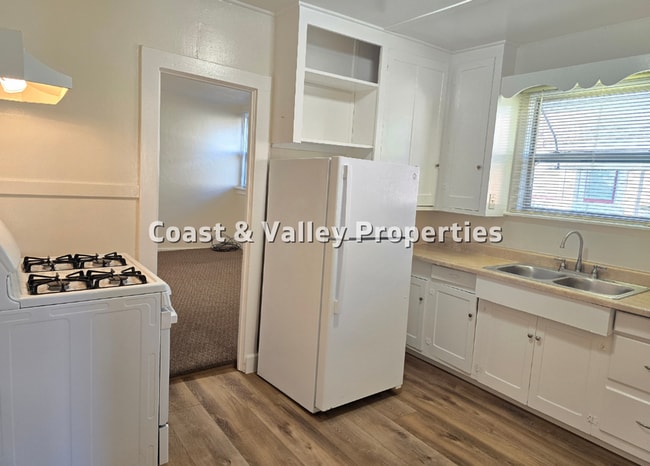 Photo - 570-572 5th St Unidad 572 5th Street, Hollister, CA 95023