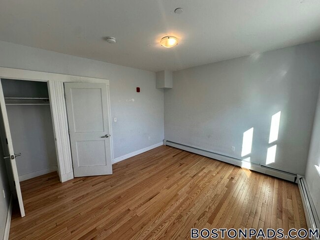 Photo - 233 Lafayette St Unit 5