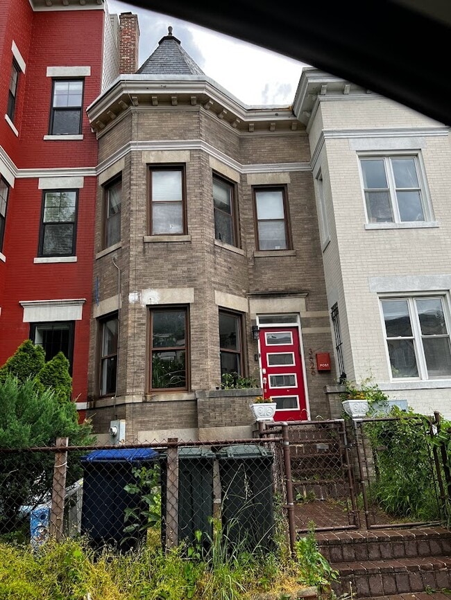 Photo - 3626 10th St NW