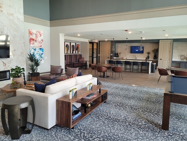 Photo - Hartwood at Canal