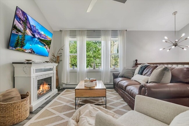 Photo - 9326 Fairmount Way