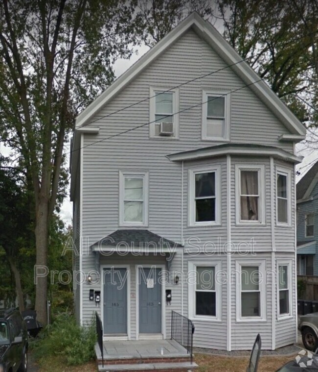 Building Photo - 143 S Elm St Unit #2 Rental