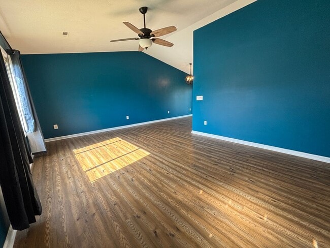 Photo - 3615 Ellen Dr