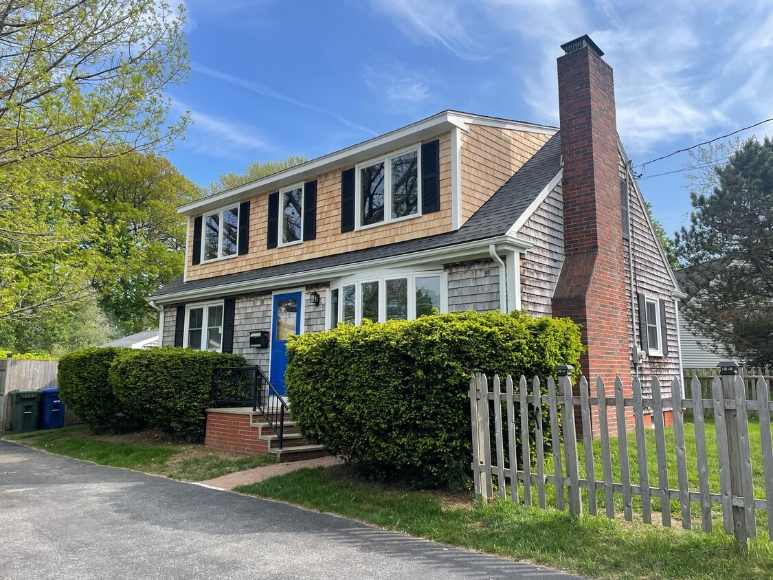 Photo - 56 Willow St (South Portland, ME)