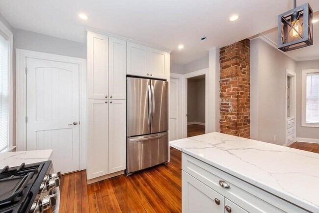 Photo - 263 E Cottage St Unidad 3