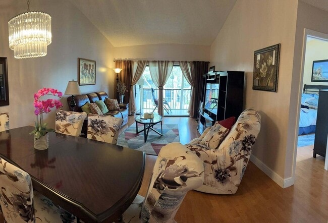 Photo - 7855 Willow Spring Dr Unit 726