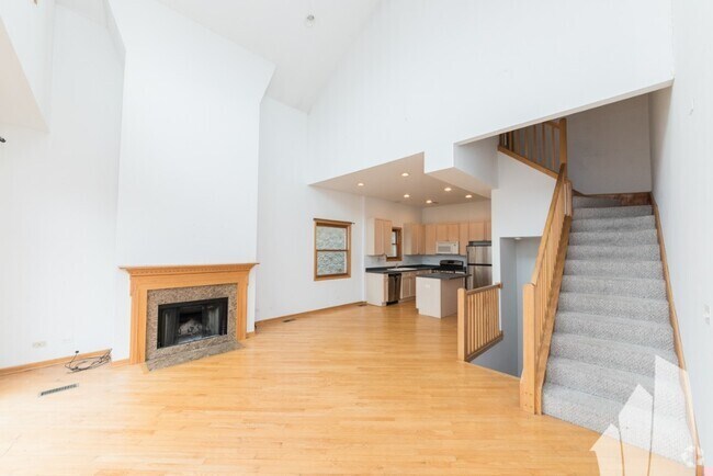 Building Photo - 2714 N Wayne Ave Unit 1 Rental