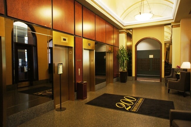 Photo - 200 N Dearborn St Unit 3708