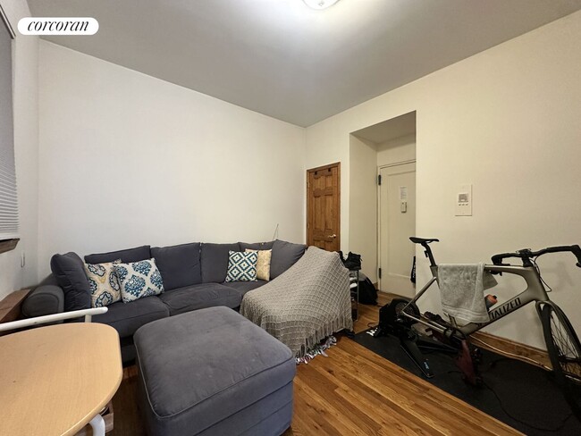 Photo - 203 W 85th St Apartment